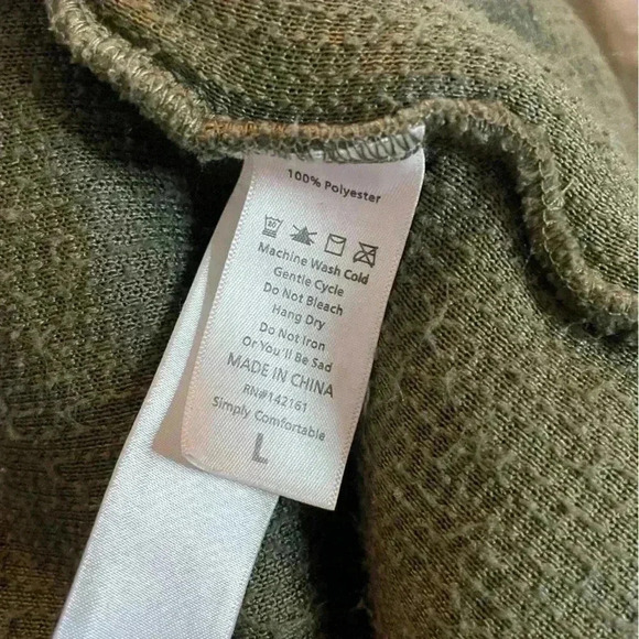 130. LuLaRoe Teddy Bear Fleece Jacket, Olive Green, Size Large, EUC - Picture 5 of 5